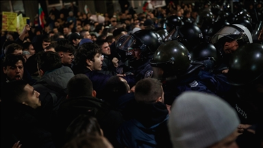 Bulgarians protest government’s new budget draft