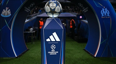 قدم.. نيوكاسل الإنجليزي يتهم الشرطة الفرنسية بالاعتداء على جماهيره