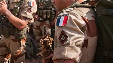 Fransa'da gönüllük esasına dayalı yeni askerlik uygulaması 2026 yazında yürürlüğe girecek