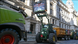 Британските земјоделци со трактори протестираа во Лондон против даночните промени