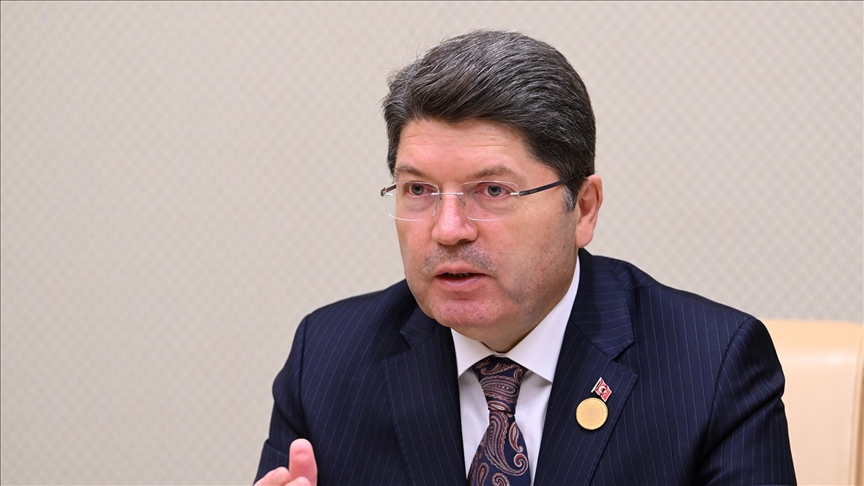 Bakan Tunç\'tan, Adli ve İdari Yargı Mazeret ve Müstemir Yetki Kararnameleri\'ne ilişkin açıklama