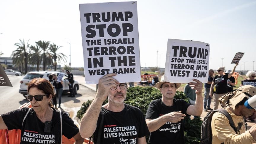 إسرائيل.. يساريون رافضون للاستيطان يتظاهرون قرب مركز التنسيق الأمريكي