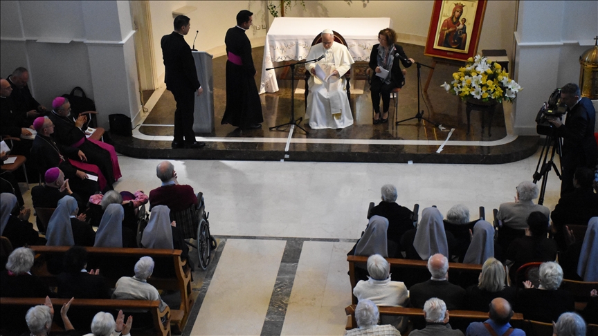 Pope Leo XIV visits French Poorhouse in Istanbul