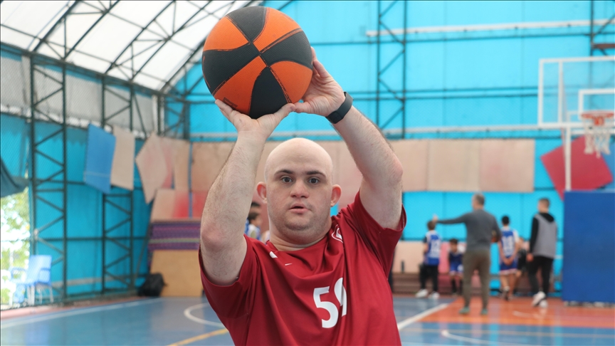 Down sendromlu sporcu, milli takıma girmek için azimle çalışıyor