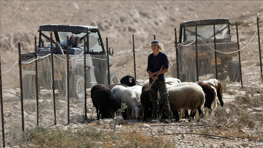 Filistin topraklarını gasbeden İsraillilerin Batı Şeria'da işlediği suçlardan sorumlu  İsrailli 4 hareket