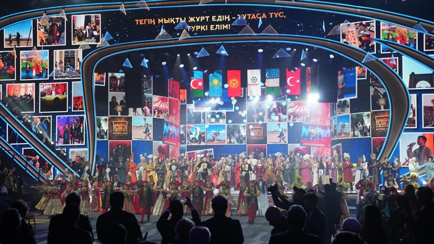 TÜRKSOY’un “Türk Dünyası Kültür Başkenti” ünvanı törenle Aktau’dan Andican’a devredildi