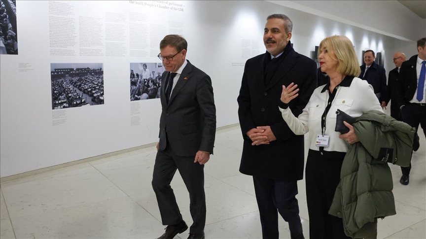 Хакан Фидан посетил здание Федерального парламента Германии