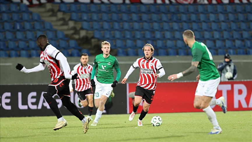 قدم.. صامصون سبور التركي يتعادل أمام بريدابليك الآيسلندي