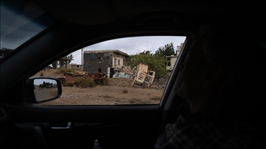 İsrail ordusu, Suriye'nin güneyine düzenlediği baskında 13 kişiyi öldürdü