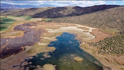 تركيا.. جفاف بحيرة عذاب بسبب قلة الأمطار