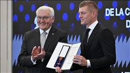 قدم.. توني كروس ينال وسام استحقاق الجمهورية الألمانية برتبة "فارس"