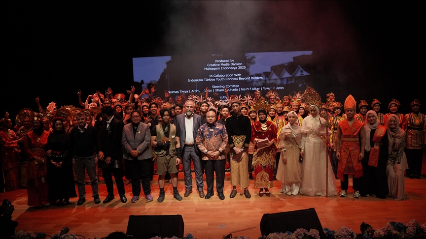 Mahasiswa promosikan budaya Indonesia lewat pertunjukan 'Muhteşem Endonezya' di Sakarya