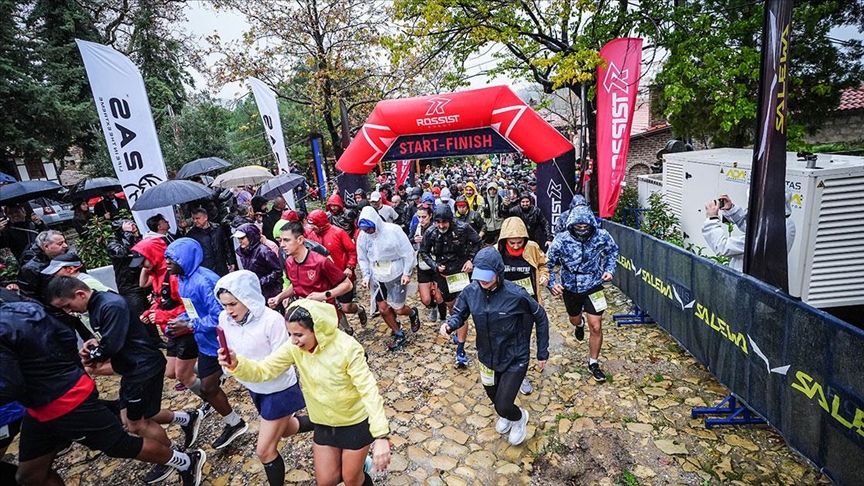 "9. Kar Spor İda Ultra" koşusu Kazdağları'nda başladı