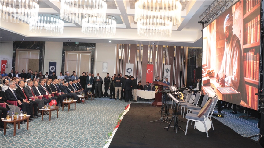 ڕۆژی دووهەمی چوارەمین سیمپۆزیەمی نێودەوڵەتی مەلای جزیری لە شرنەخ بەڕێوەدەچێت