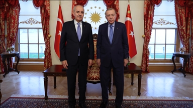 Serokomar Erdogan bi Serokê Meclisê Kurtulmuş ra civiya