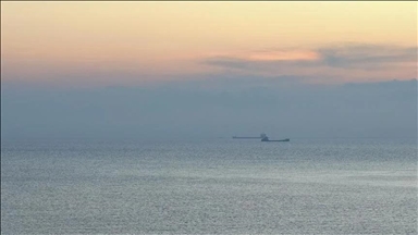 China conducts patrol near disputed islets in South China Sea