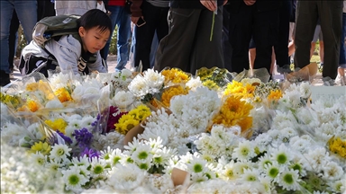 Во Хонгконг е прогласена тридневна жалост за жртвите од пожарот во Таи По, приведени 14 лица