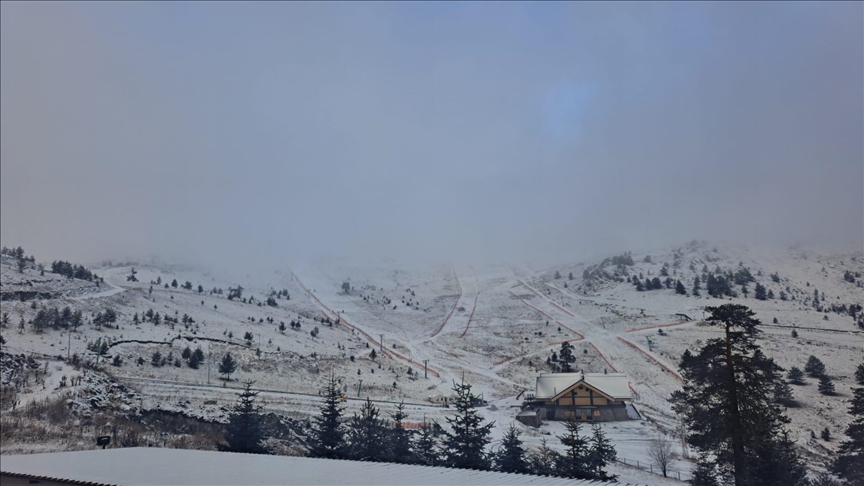 Li cihên bilind ên Boluyê berf barî
