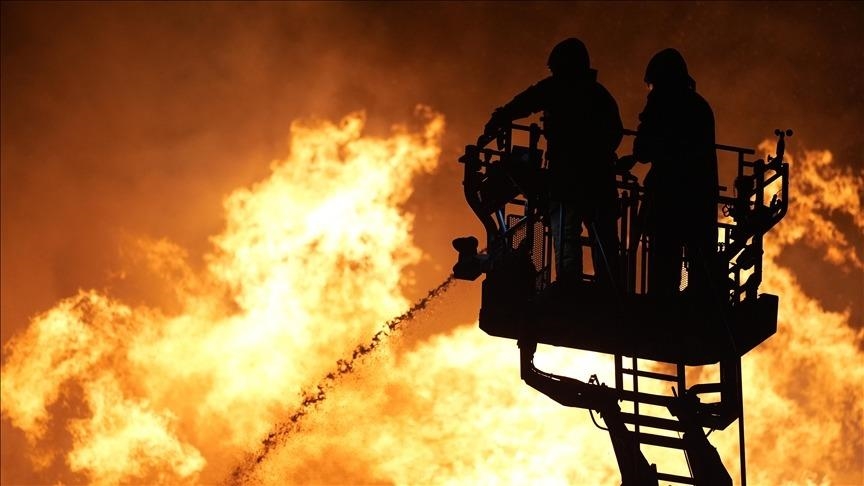 Во Франции при пожаре в трехэтажном жилом доме погибли пять человек