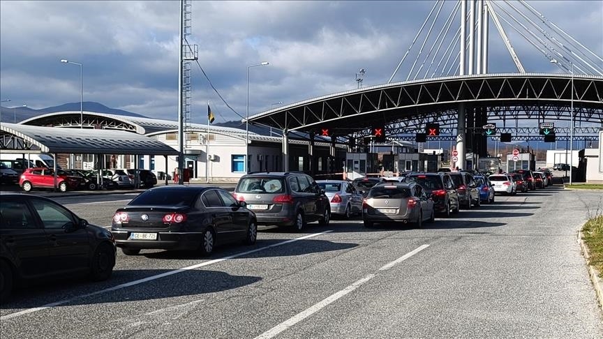 Во прекин сообраќајот на сите гранични премини во Босна и Херцеговина поради технички проблем