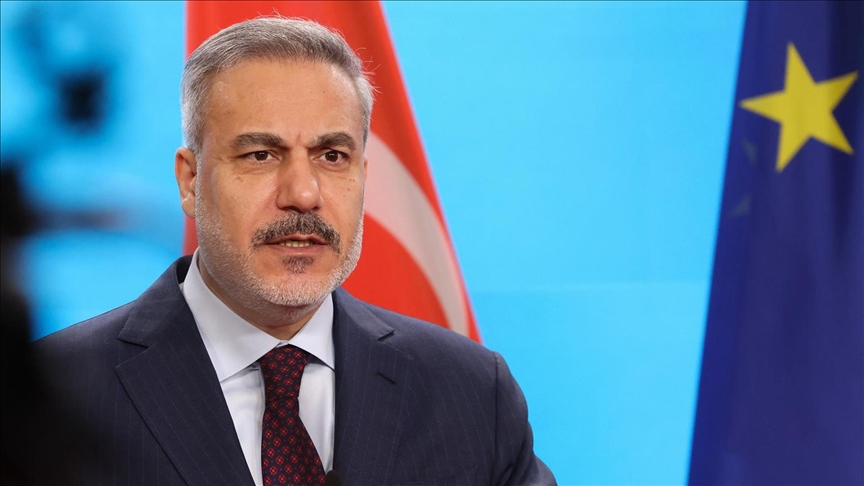 فيدان: بوتين مستعد لقبول وقف إطلاق النار واتفاق سلام شامل بشروط معينة