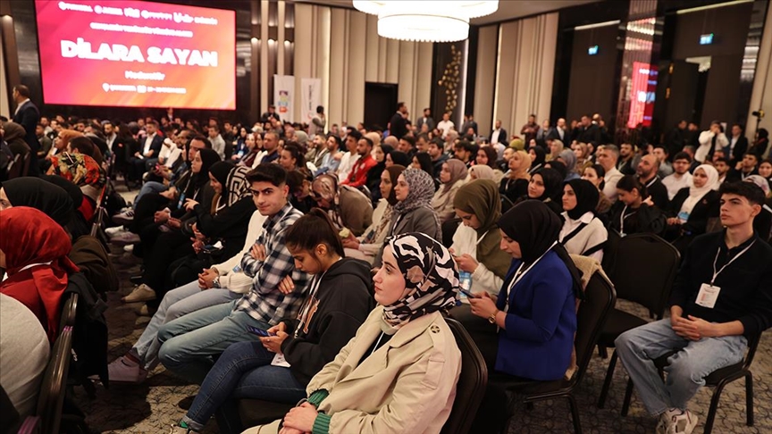 Genç Türkiye Forumu Şanlıurfa'da başladı