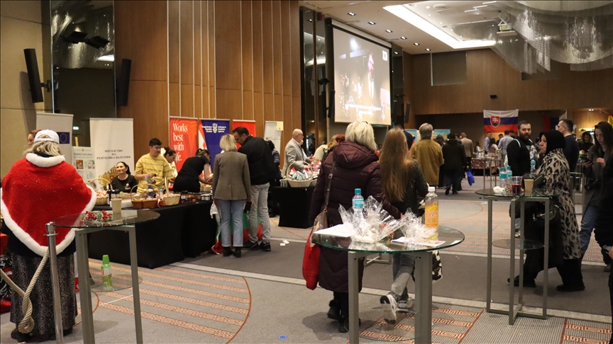 Në Shkup organizohet Pazari Diplomatik Humanitar me rastin e Ditës Botërore të Fëmijëve