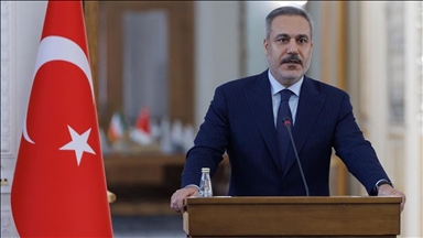 Wezîr Fîdan: "Armanca me ew e ku di çarçoveya hiqûqa navneteweyî da em Îranê ji mueyîdeyan rizgar bikin"