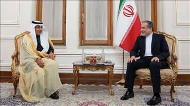 دیدار وزیر خارجه ایران با معاون وزیر خارجه عربستان در تهران