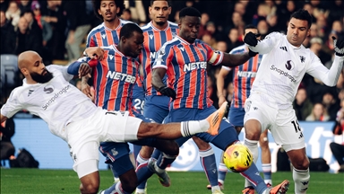 قدم.. مانشستر يونايتد يستعيد توازنه على حساب كريستال بالاس