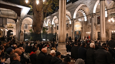 إسطنبول.. مسجد السلطان أيوب يشهد برنامج دعاء من أجل غزة