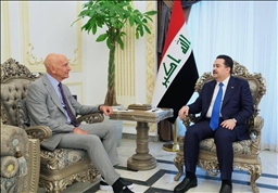 سەرۆکوەزیرانی عێراق پێشوازی لە نێردەی سەرۆکی ئەمریکا بۆ سووریا کرد