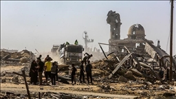 Israeli army shells east of Gaza Strip, detonates buildings despite ceasefire