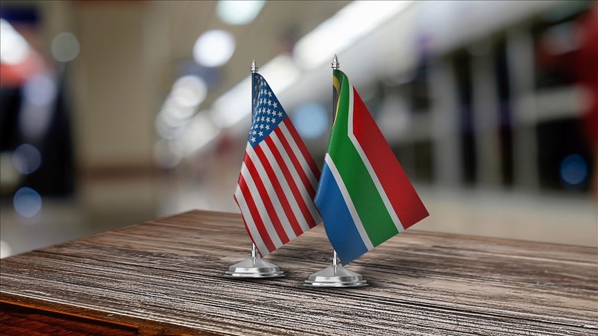 Güney Afrika, Trump'ın "beyazlara soykırım uygulandığı" iddialarını yalanladı