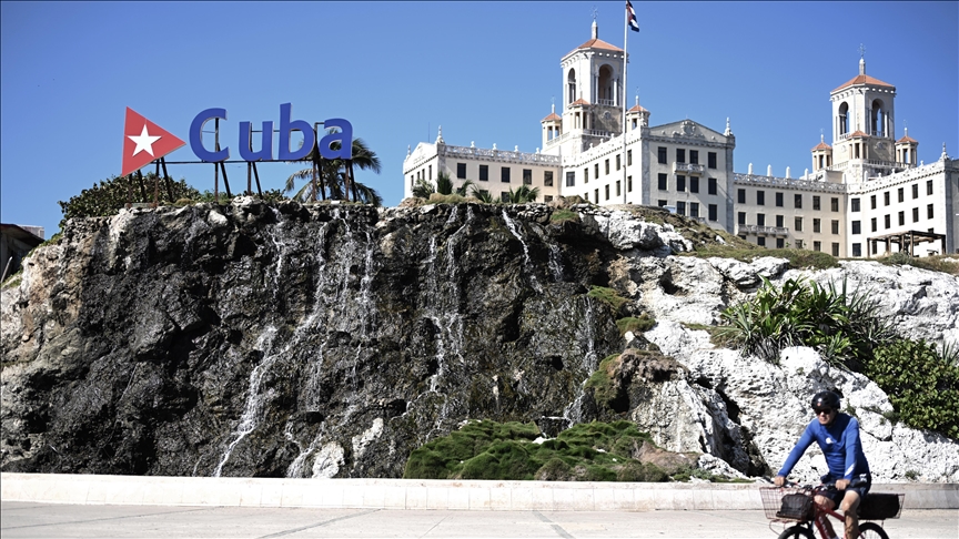 jeta-e-perditshme-ne-havane-mes-krizes-ekonomike