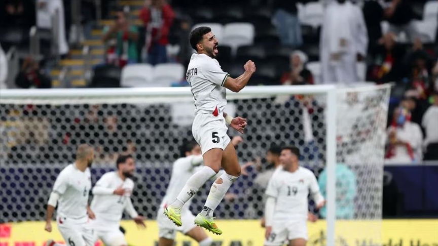 قدم.. فلسطين تخطف فوزا قاتلا أمام قطر بهدف عكسي
