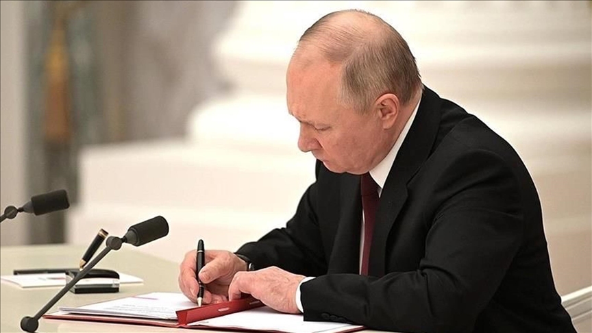 بوتين يوقع مرسوما يعفي الصينيين من تأشيرة الدخول إلى روسيا