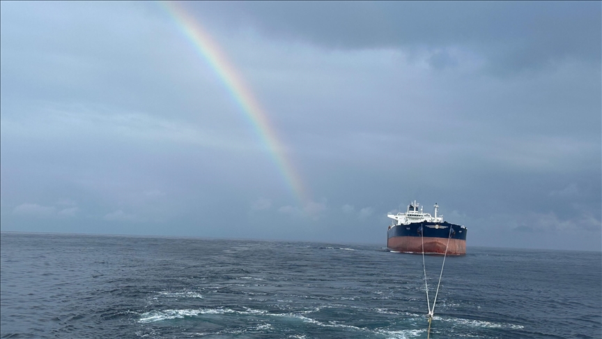 Saldırıya uğrayan "VIRAT" isimli gemi İstanbul açıklarına ulaştı