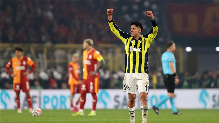 قدم.. التعادل يحسم "ديربي إسطنبول" بين فنربهتشه وغالاطة سراي