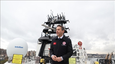 Bakan Bayraktar, Karadeniz'de görev yapacak 6. sondaj gemisinin çarşamba günü Mersin'de olacağını bildirdi