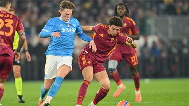 قدم.. نابولي يحسم لقاء القمة أمام روما في الدوري الإيطالي