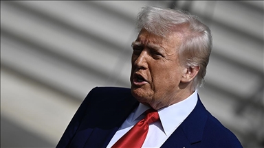 ABD Başkanı Trump, iltica başvurularını "uzun süre" askıya alacaklarını söyledi