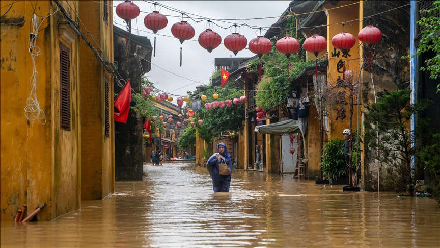 Asia overwhelmed by deadly floods as rescuers rush to help stranded communities
