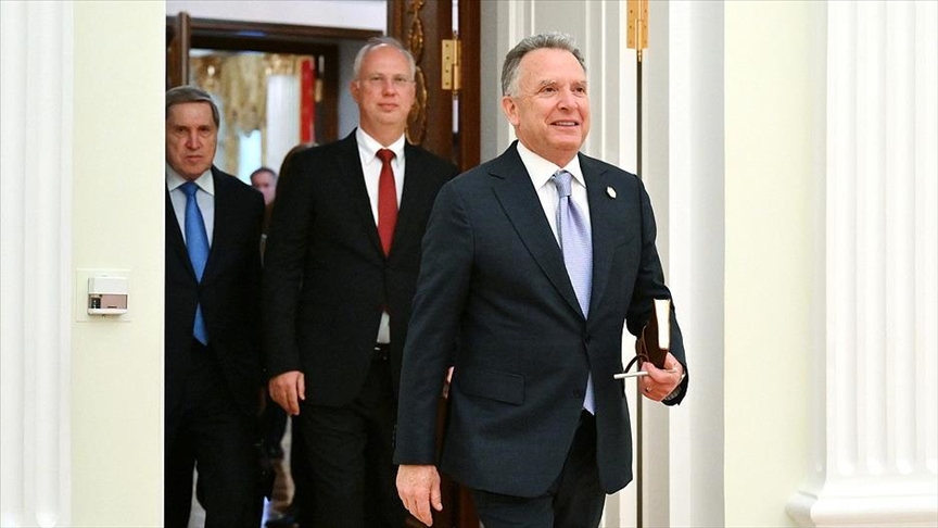 US envoys land in Moscow to discuss end to Ukraine war
