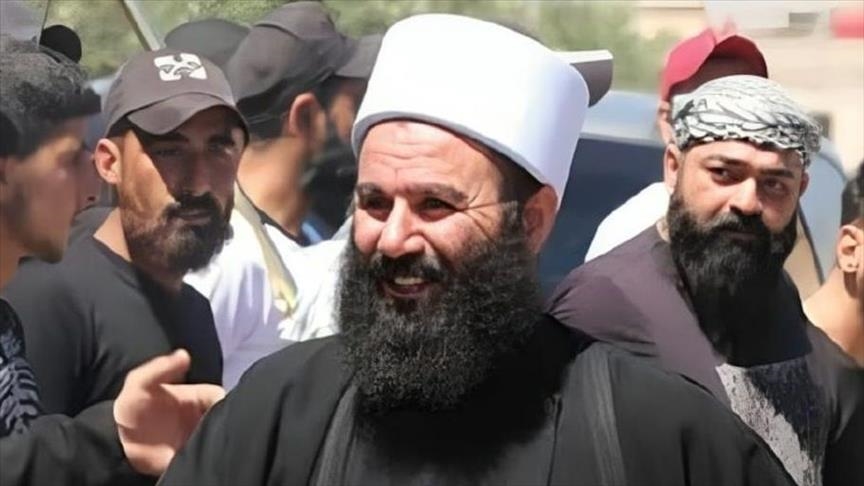 میدیای سووریا: "پیاوێکی ئاینیی لە سوەیدا دوای دەستگیرکردنی لەلایەن دروزییەکانەوە کوژراوە"