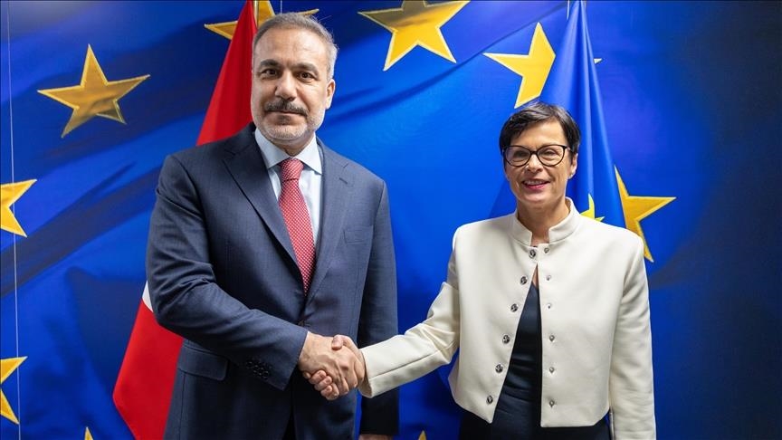 فيدان يلتقي المفوضة الأوروبية لشؤون التوسع 