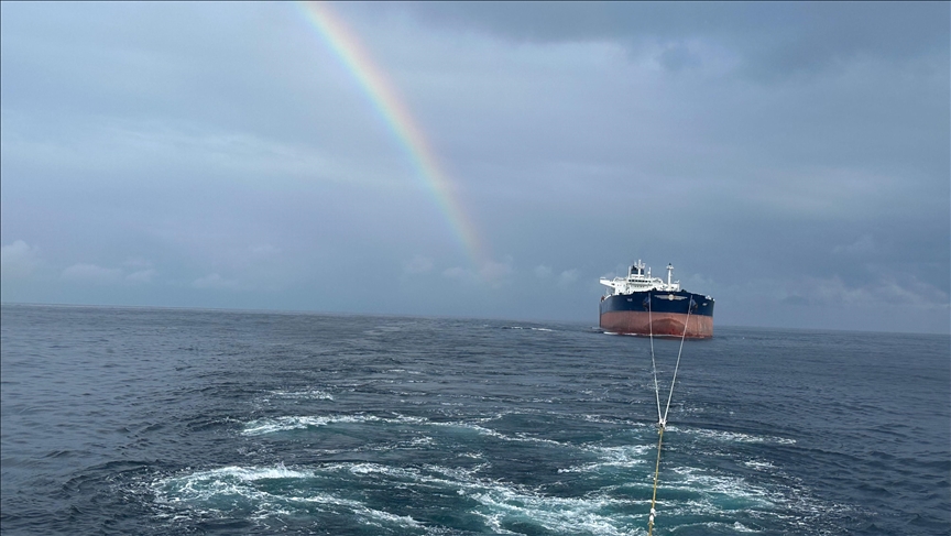 السفينة "فيرات" تصل سواحل إسطنبول