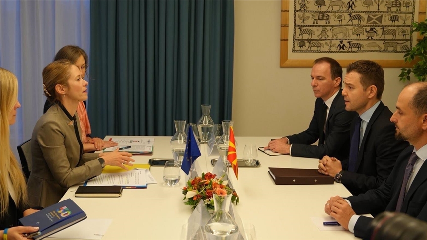 Ministrat Mucunski dhe Murtezani në takim me kryediplomaten e BE-së në Bruksel