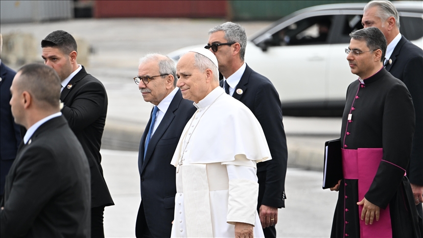 البابا بختام زيارة لبنان: لتتوقف الأعمال العدائية 