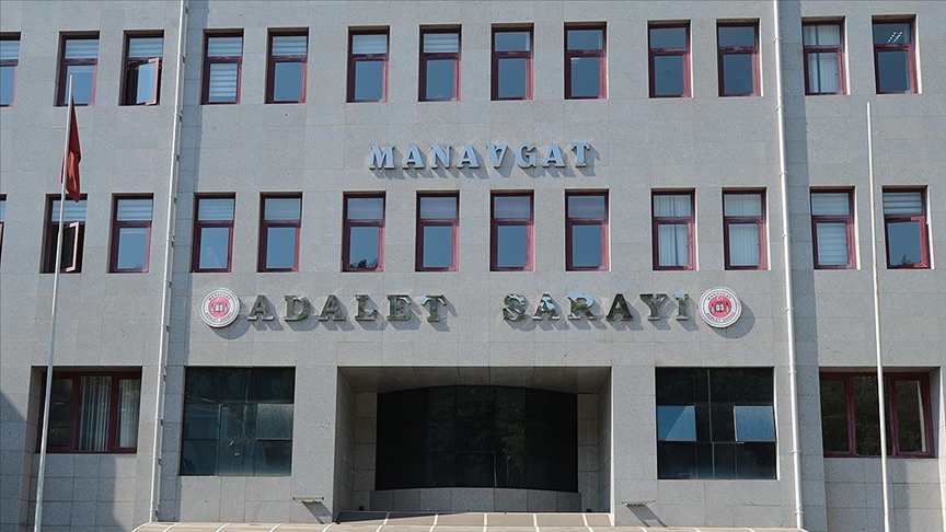 Manavgat Belediyesine yönelik soruşturmanın sanıklarının yargılanmasına başlandı